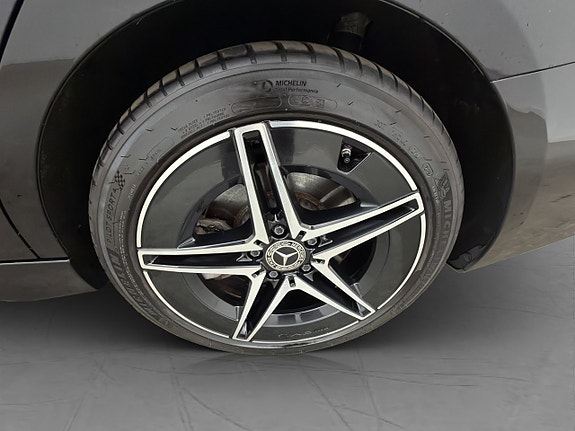 Mercedes-Benz C300 28 of 30