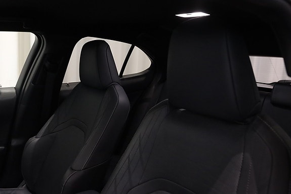 Lexus UX250h 22 of 22