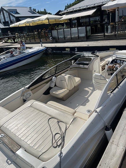 Regal 2500LSR bowrider + upptagningsvagn SÄNKT Pris!!! 2 of 8