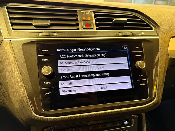 Volkswagen Tiguan 15 of 30