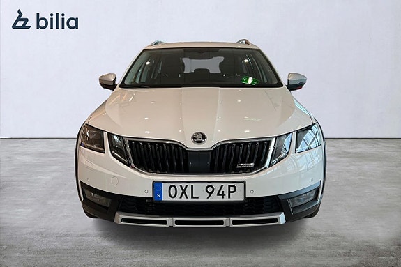 Skoda Octavia Scout 6 of 23