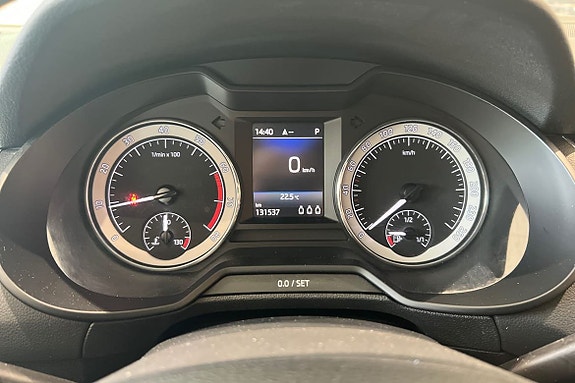 Skoda Octavia Scout 16 of 23