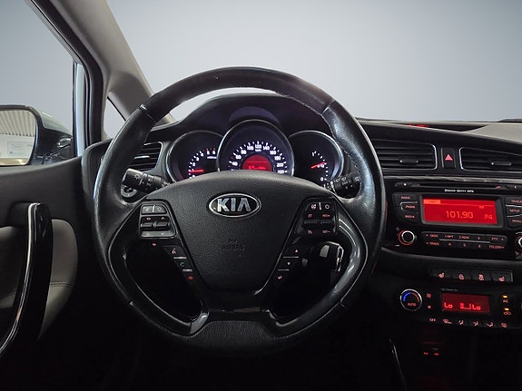 Kia Ceed 9 of 17