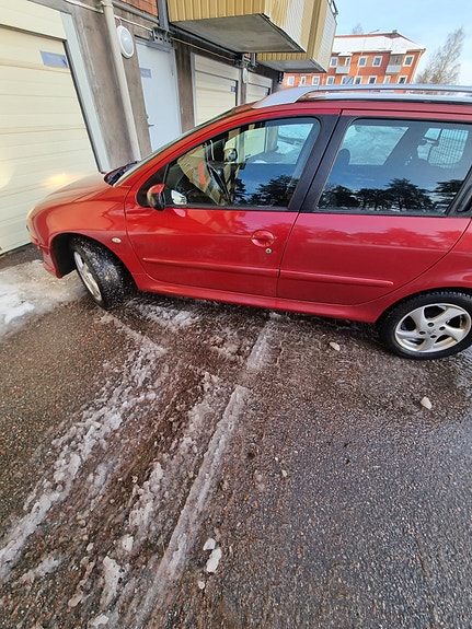 Peugeot 206 SW 6 of 6