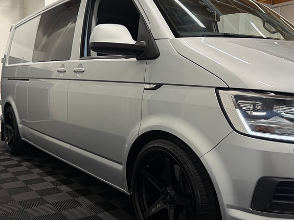 Volkswagen Transporter 18 of 30