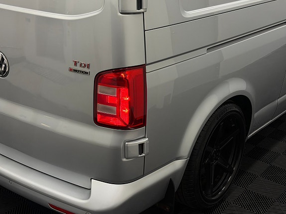 Volkswagen Transporter 17 of 30