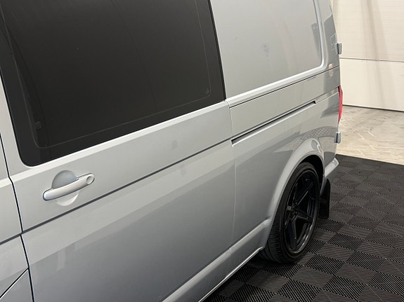 Volkswagen Transporter 10 of 30