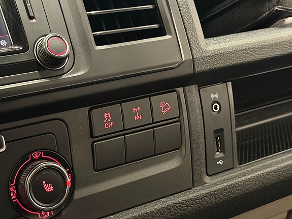 Volkswagen Transporter 26 of 30
