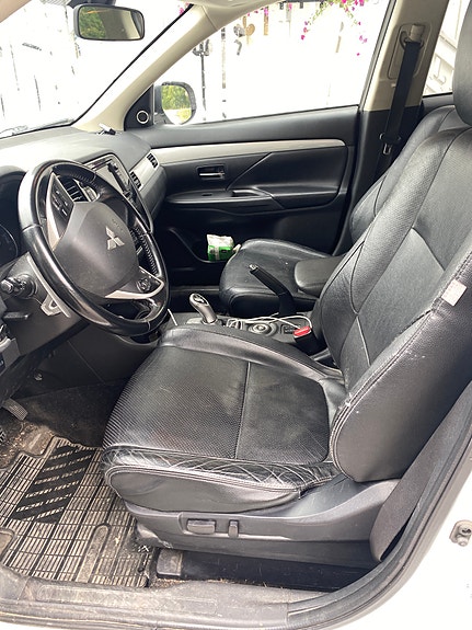 Mitsubishi Outlander 4 of 9