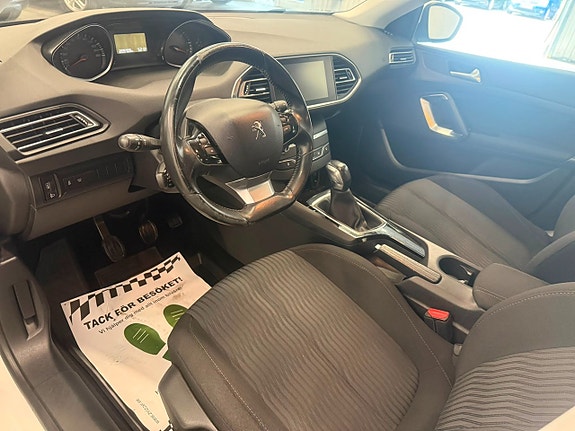 Peugeot 308 SW 7 of 14