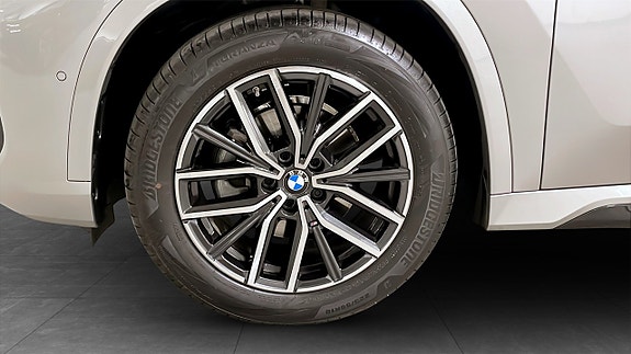 BMW X1 9 of 9