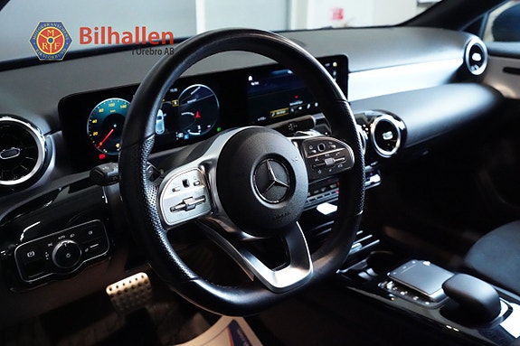 Mercedes-Benz A180 8 of 27