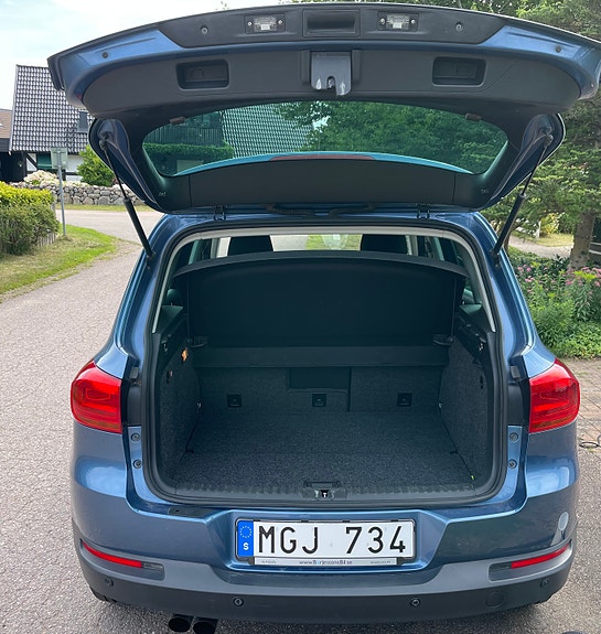 Volkswagen Tiguan 6 of 9