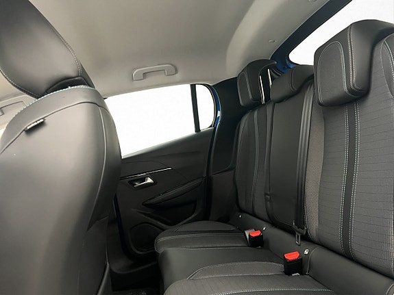 Peugeot e-208 23 of 27