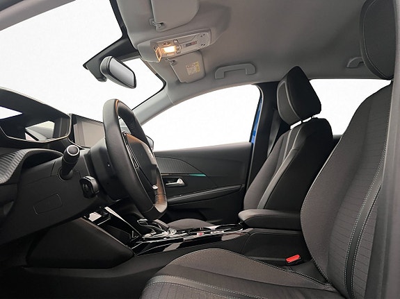 Peugeot e-208 11 of 27