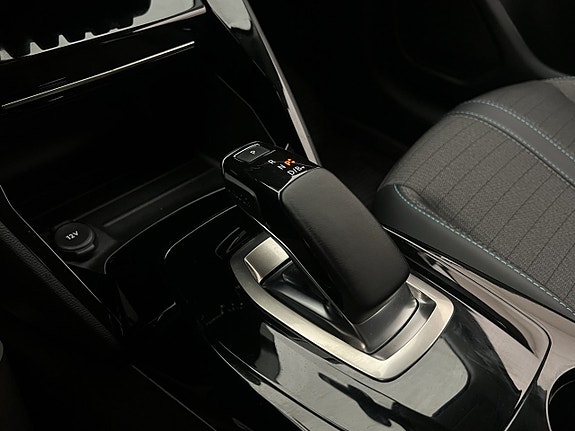 Peugeot e-208 20 of 27