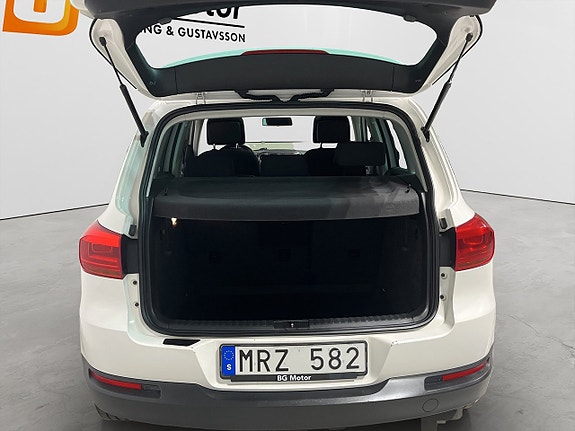 Volkswagen Tiguan 12 of 17