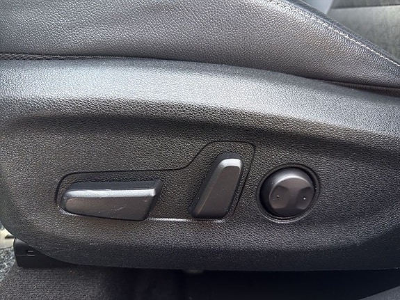 Kia Niro 11 of 24