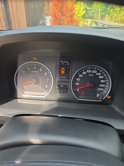 Honda CR-V 5 of 8