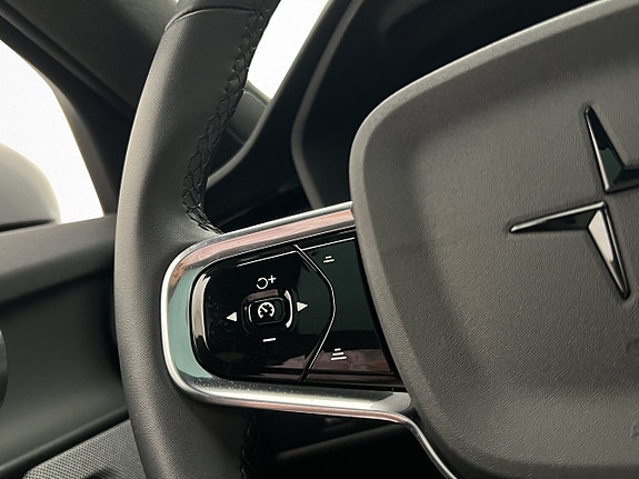 Polestar 2 28 of 30