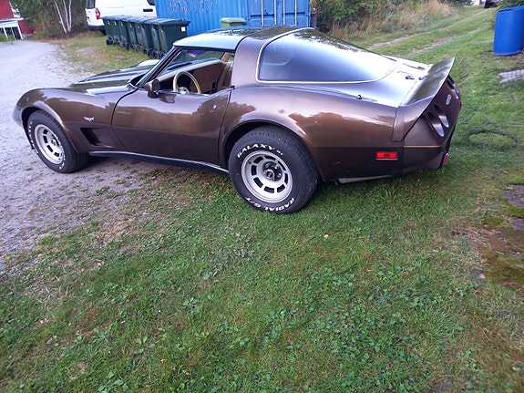 Chevrolet Corvette 8 of 8