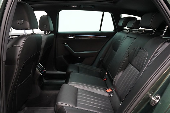 Skoda Superb 24 of 29