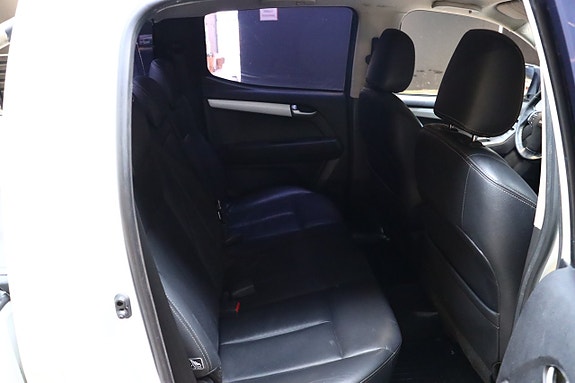 Isuzu D-max 12 of 25