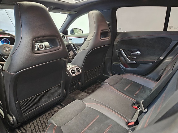 Mercedes-Benz CLA250 e 17 of 30