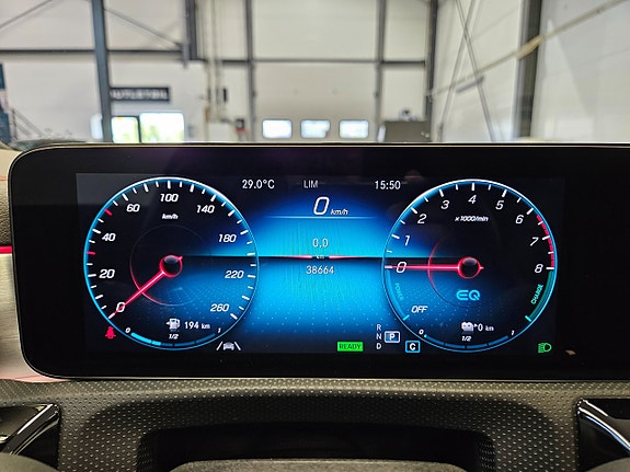 Mercedes-Benz CLA250 e 23 of 30