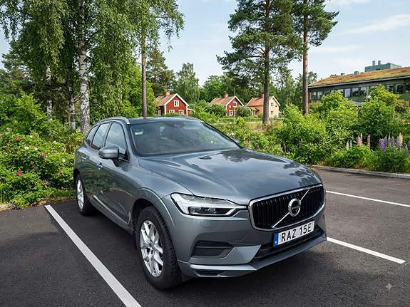 Volvo XC60 2 of 7