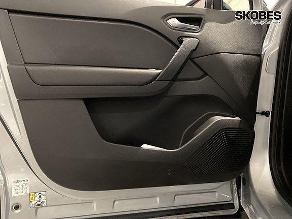 Renault Captur 14 of 16