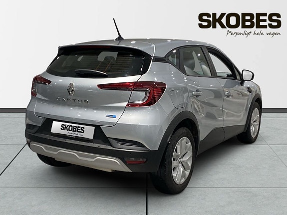 Renault Captur 6 of 16