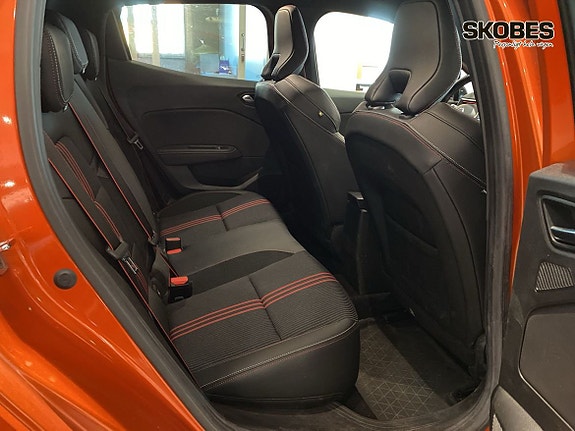 Renault Clio 9 of 16