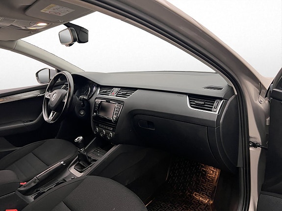 Skoda Octavia Scout 15 of 30