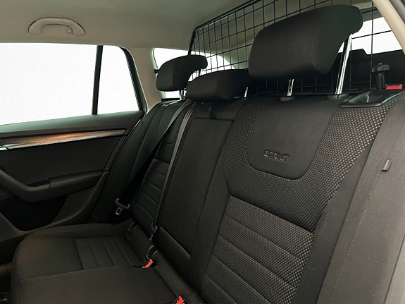 Skoda Octavia Scout 16 of 30