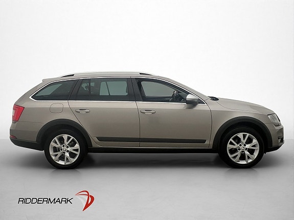 Skoda Octavia Scout 9 of 30