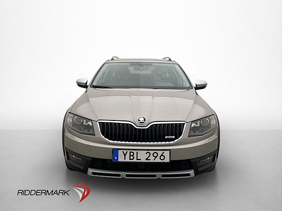 Skoda Octavia Scout 2 of 30