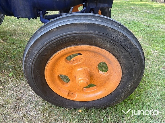 Traktor - Fordson Major, E2058 16 of 30