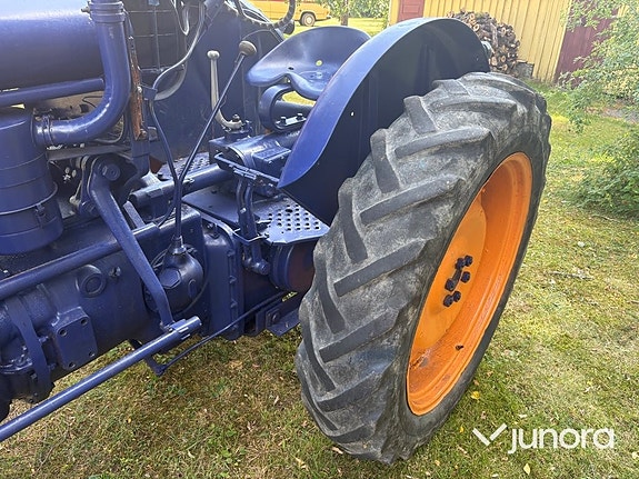 Traktor - Fordson Major, E2058 18 of 30