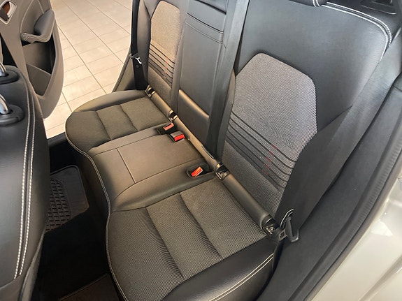 Mercedes-Benz B200 d 10 of 11