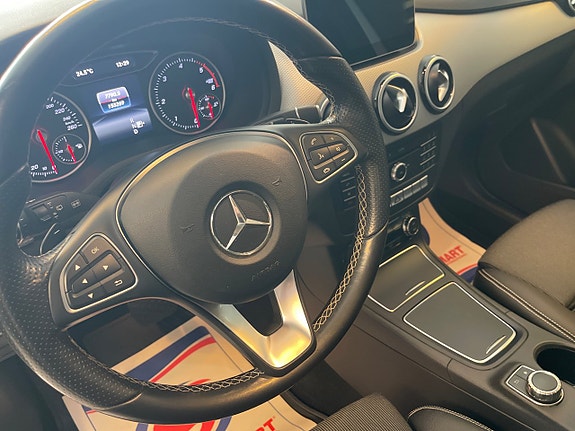 Mercedes-Benz B200 d 9 of 11