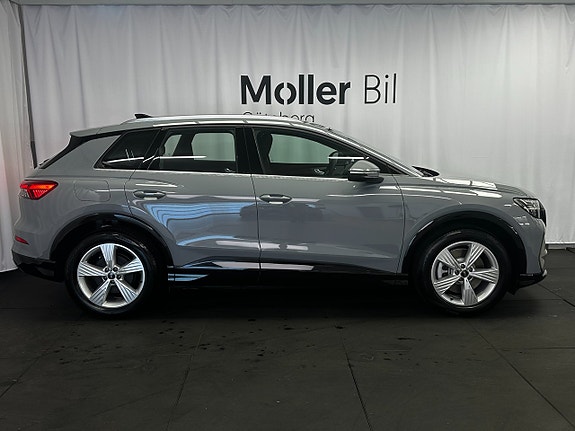 Audi Q4 e-tron 3 of 12