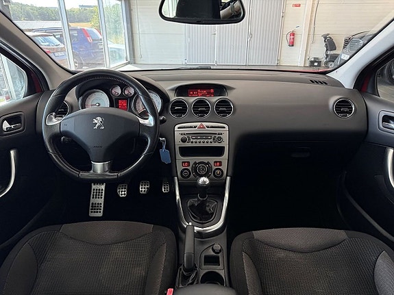 Peugeot 308 10 of 16