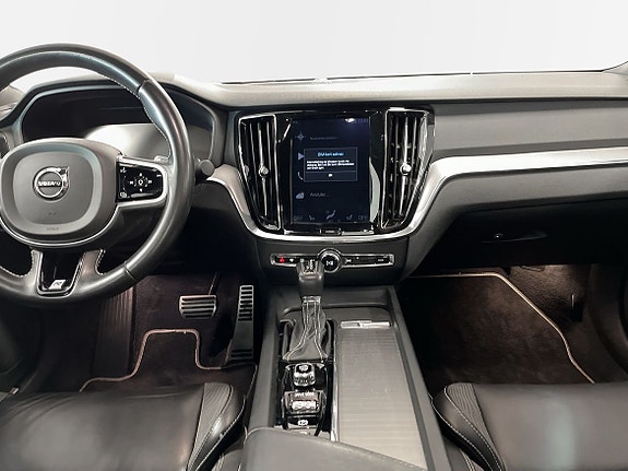 Volvo S60 8 of 15