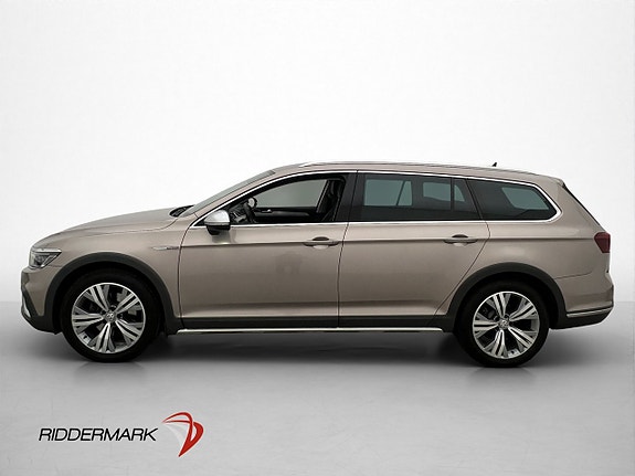 Volkswagen Passat Alltrack 4 of 30