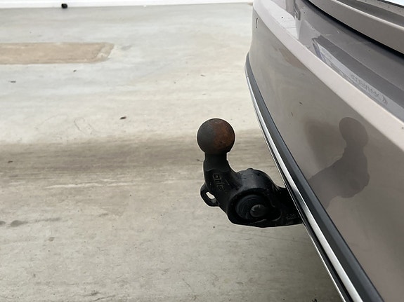 Volkswagen Passat Alltrack 10 of 30