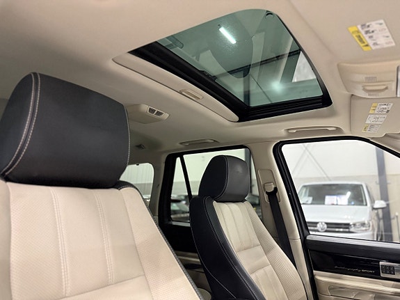 Land Rover Range Rover Sport 15 of 30
