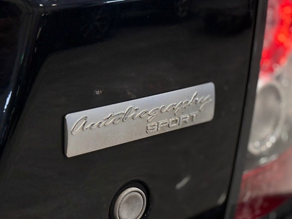 Land Rover Range Rover Sport 29 of 30