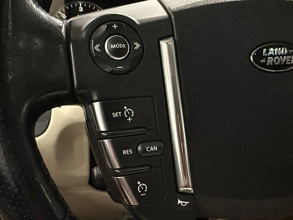 Land Rover Range Rover Sport 30 of 30