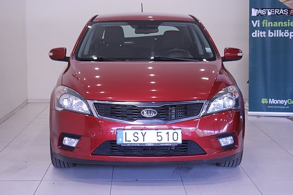 Kia Ceed 3 of 27